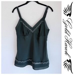 NWT Gold Hawk 100% Silk Embroidered Camisole in Deep Emerald Green Size Small
